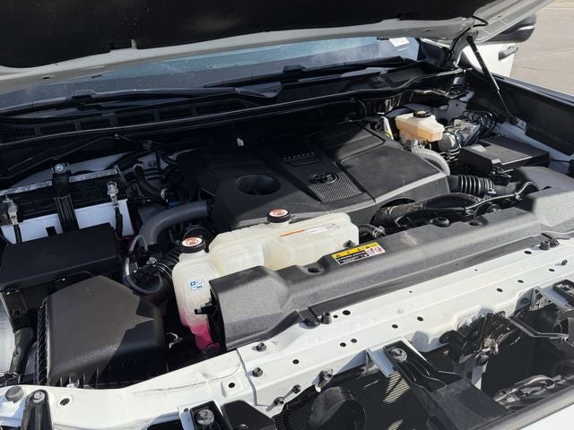 2025 Toyota TUNDRA 4X4 SR5