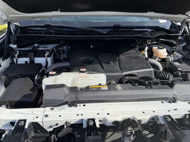 2025 Toyota TUNDRA 4X4 SR5