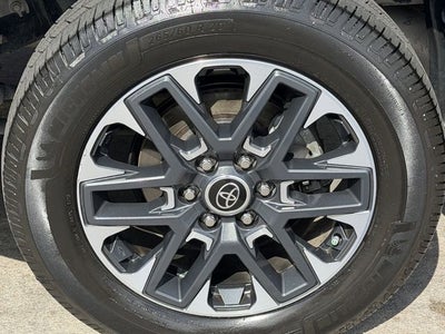2023 Toyota TUNDRA 4X4 SR5