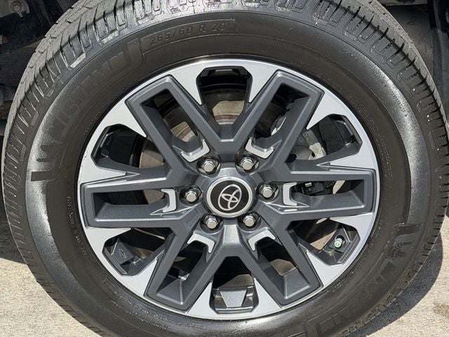 2023 Toyota TUNDRA 4X4 SR5