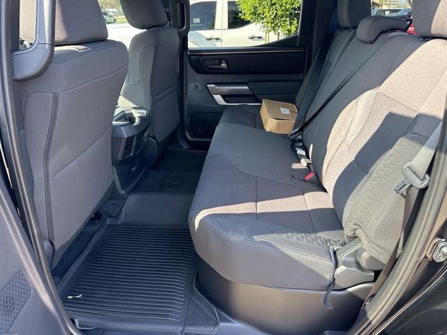 2026 Toyota TUNDRA 4X4 SR5