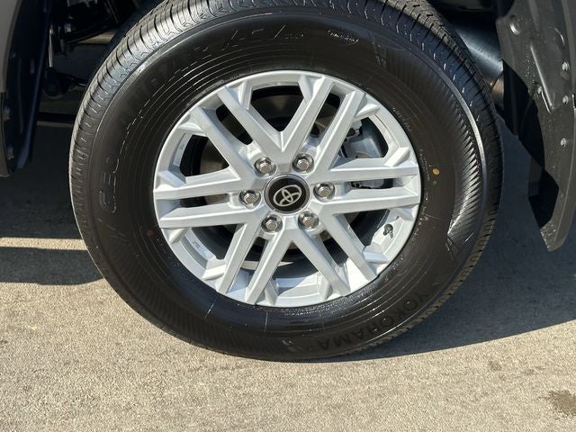 2026 Toyota TUNDRA 4X4 SR5