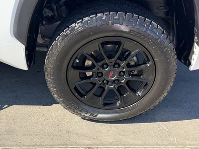 2023 Toyota TUNDRA 4X4 SR5