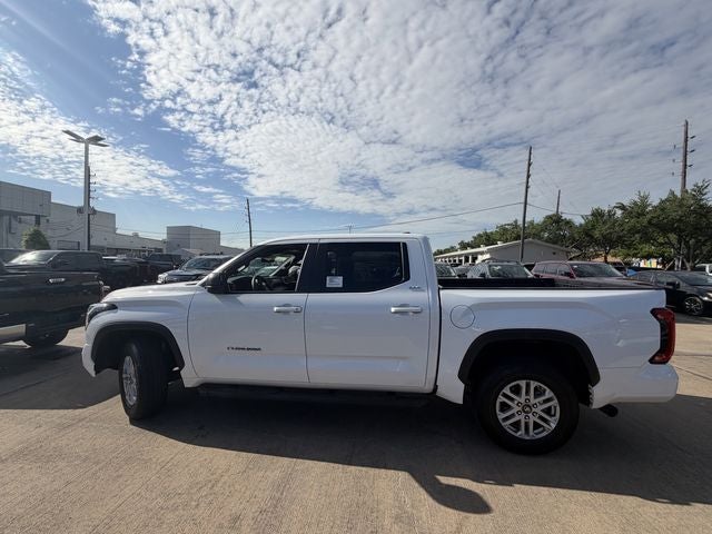 2025 Toyota TUNDRA 4X4 SR5