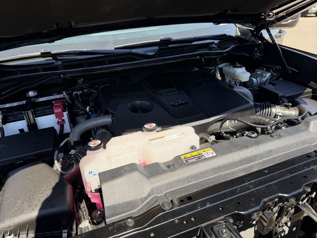 2025 Toyota TUNDRA 4X4 SR5