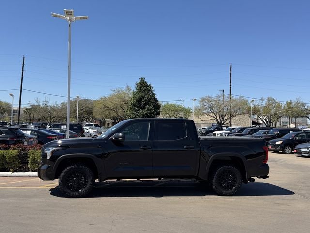 2025 Toyota TUNDRA 4X4 SR5