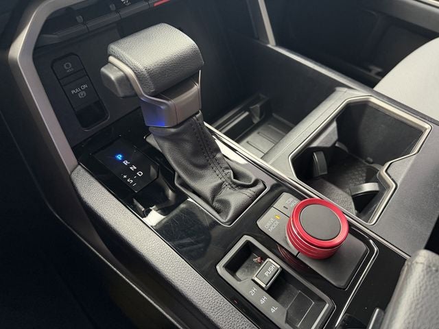 2024 Toyota TUNDRA 4X4 SR5
