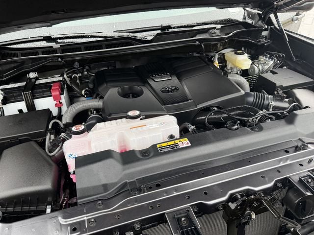 2025 Toyota TUNDRA 4X4 SR5