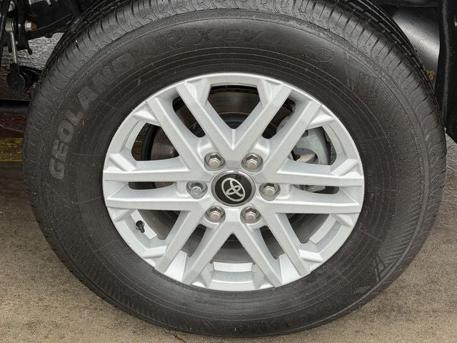 2025 Toyota TUNDRA 4X4 SR5