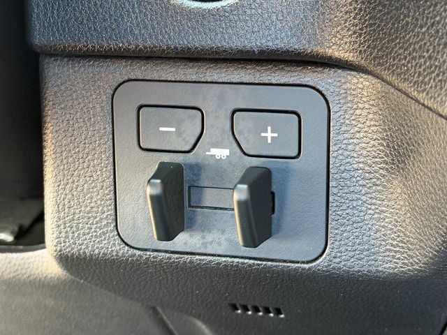 2026 Toyota TUNDRA 4X4 SR5