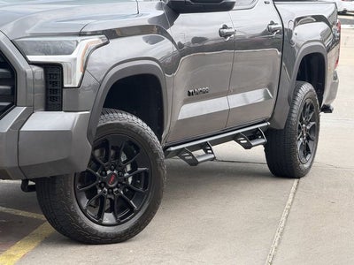 2025 Toyota TUNDRA 4X4 SR5