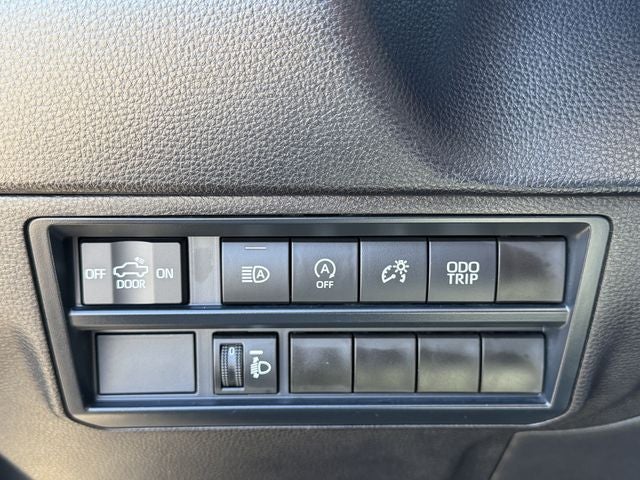 2025 Toyota TUNDRA 4X4 SR5