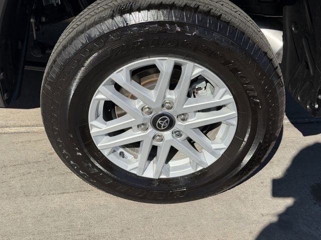 2025 Toyota TUNDRA 4X4 SR5