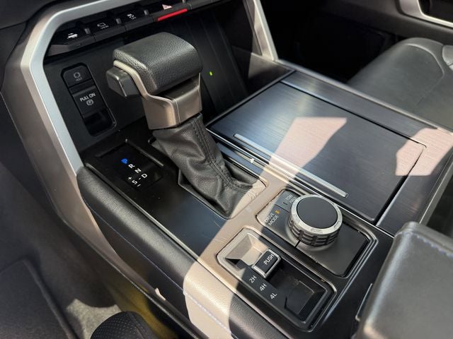 2023 Toyota TUNDRA 4X4 Platinum