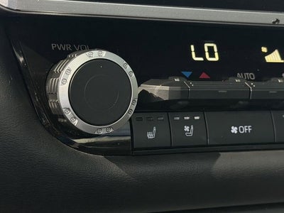 2023 Toyota TUNDRA 4X4 Platinum