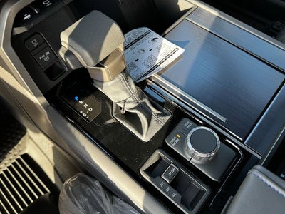 2026 Toyota Tundra i-FORCE MAX Platinum i-FORCE MAX