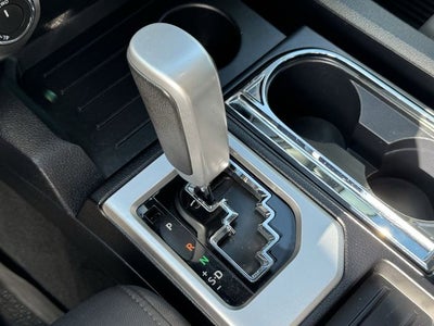 2019 Toyota TUNDRA 4X4 SR5