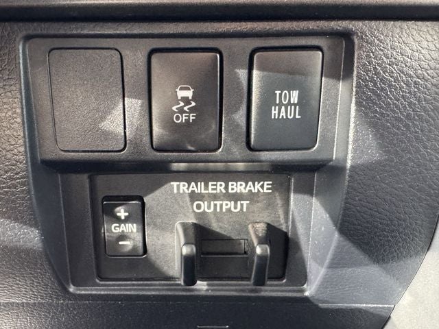 2019 Toyota TUNDRA 4X4 SR5