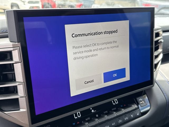 2026 Toyota Tundra i-FORCE MAX Platinum i-FORCE MAX