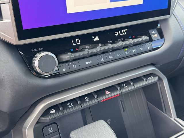 2026 Toyota Tundra i-FORCE MAX Platinum i-FORCE MAX