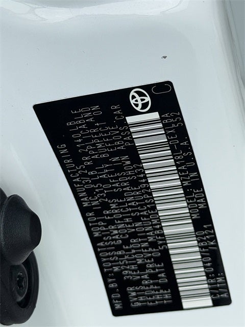 2025 Toyota COROLLA LE