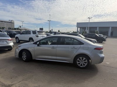 2024 Toyota COROLLA LE