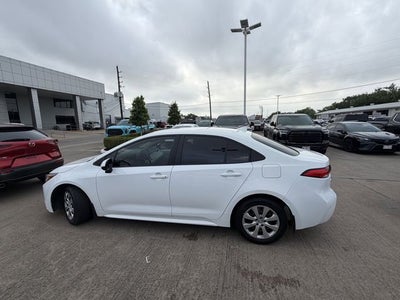 2025 Toyota COROLLA LE