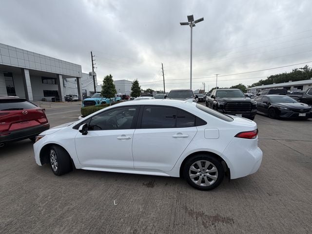 2025 Toyota COROLLA LE
