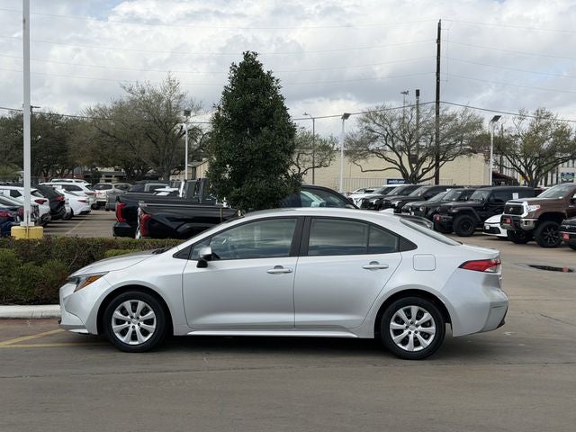 2024 Toyota COROLLA LE