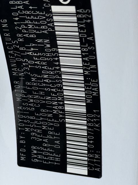 2025 Toyota COROLLA LE