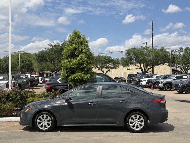 2025 Toyota COROLLA LE