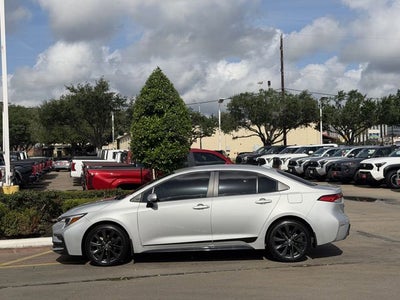 2024 Toyota COROLLA SE