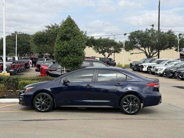 2025 Toyota COROLLA SE