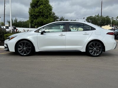 2025 Toyota COROLLA XSE