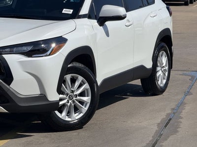 2024 Toyota Corolla Cross LE