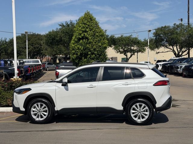 2024 Toyota Corolla Cross LE