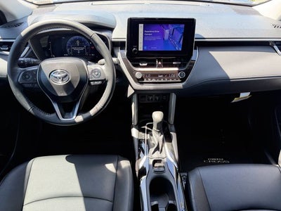 2025 Toyota Corolla Cross XLE
