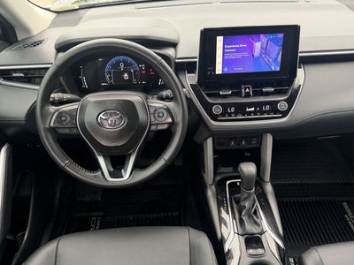 2025 Toyota Corolla Cross XLE