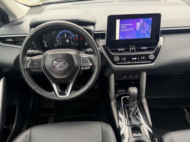 2025 Toyota Corolla Cross XLE