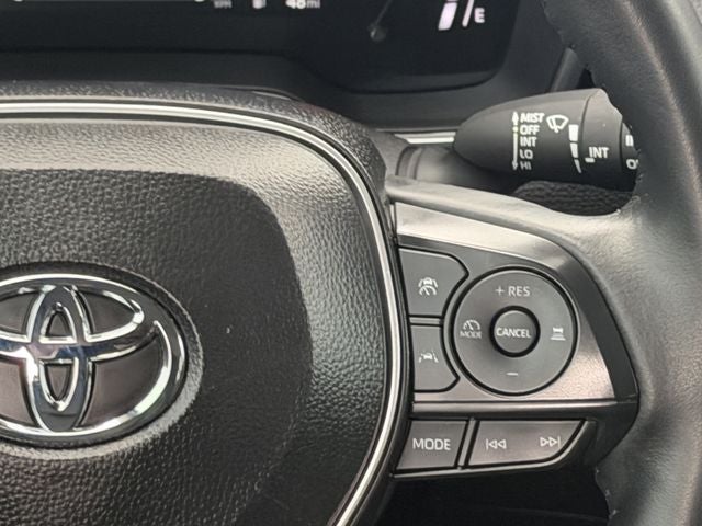 2025 Toyota Corolla Cross XLE