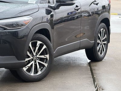 2025 Toyota Corolla Cross XLE