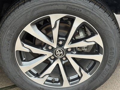 2025 Toyota Corolla Cross XLE
