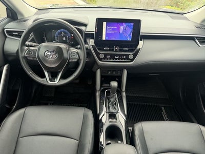 2025 Toyota Corolla Cross XLE