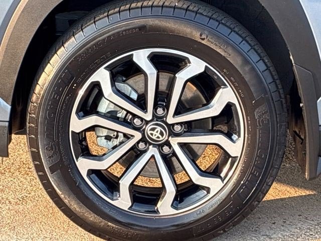 2024 Toyota Corolla Cross Hybrid Hybrid SE