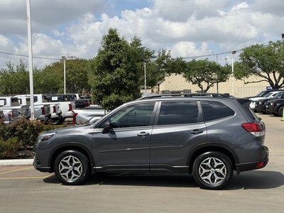 2024 Subaru Forester Premium