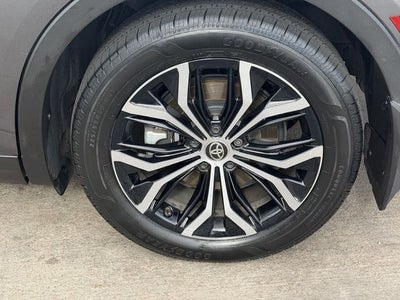 2023 Toyota Toyota Crown LTD Limited