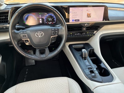 2023 Toyota Toyota Crown Limited