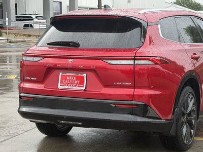 2025 Toyota CROWN SIGNIA Limited