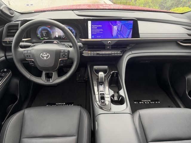 2025 Toyota CROWN SIGNIA Limited