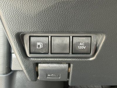 2025 Toyota Prius Plug-in Hybrid SE
